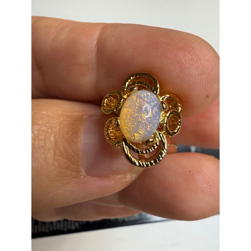 Gold Tone Faux Opal Floral Cocktail Ring Size 7.5 Statement Jewelry